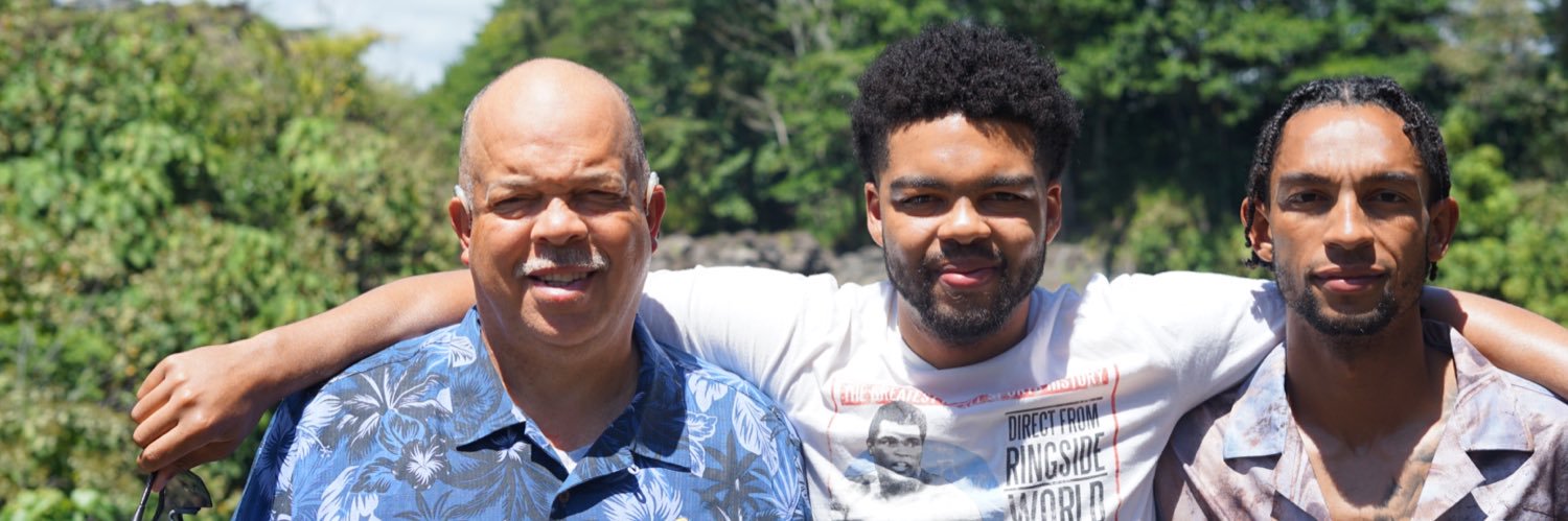 brueknows's profile banner image