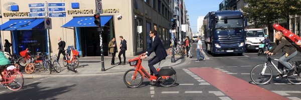 FrauKrone Profile Banner