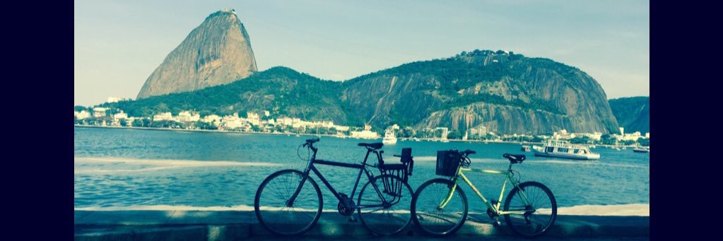 constanzavlopez's profile banner image