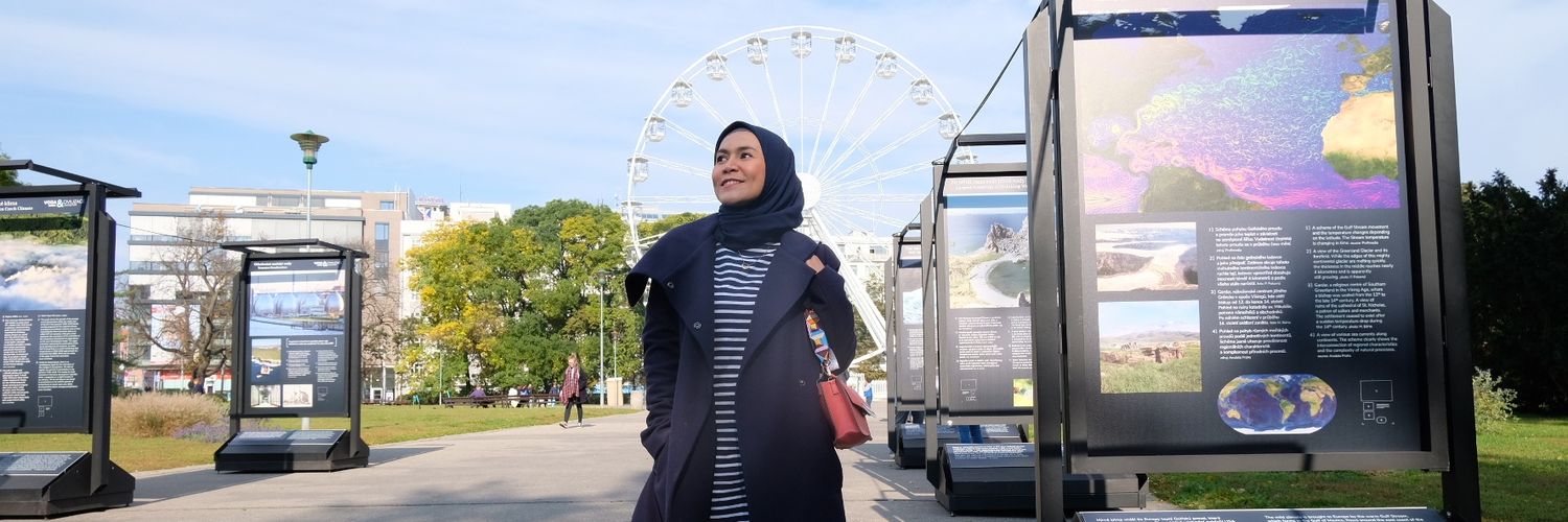 winaprihatini's profile banner image