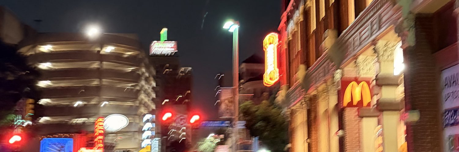 Ale Hdz 🌺🧡 banner