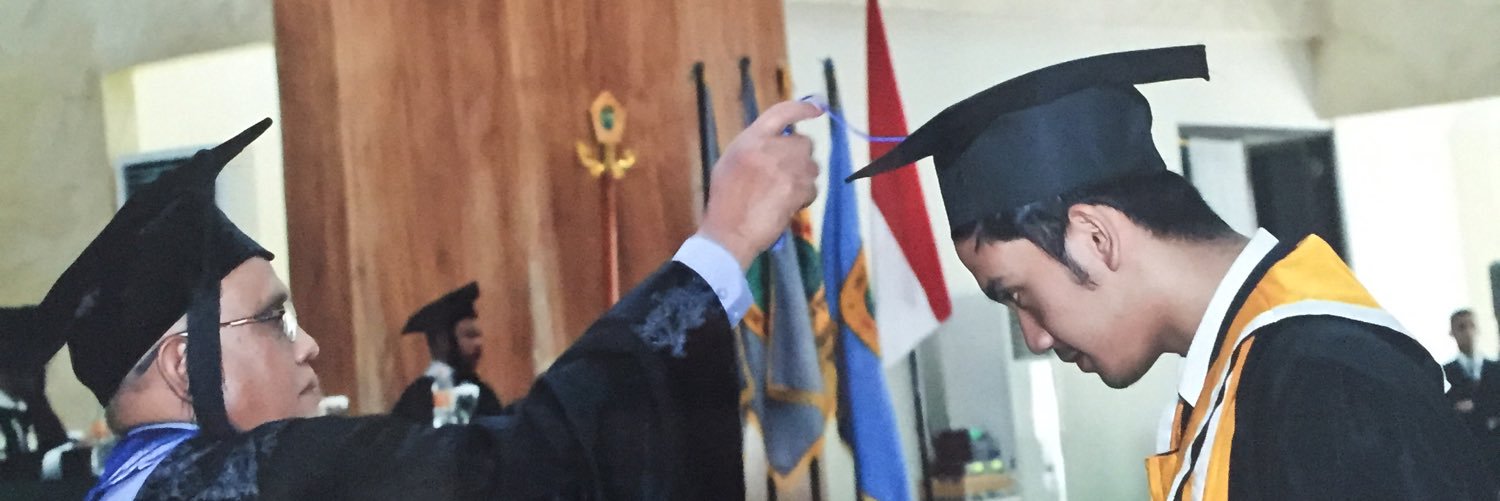 azizoconner's profile banner image