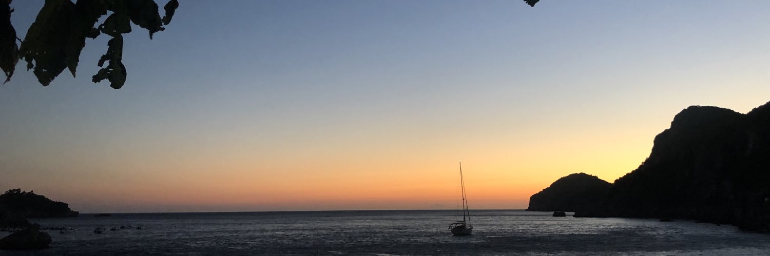 maddihowell_'s profile banner image