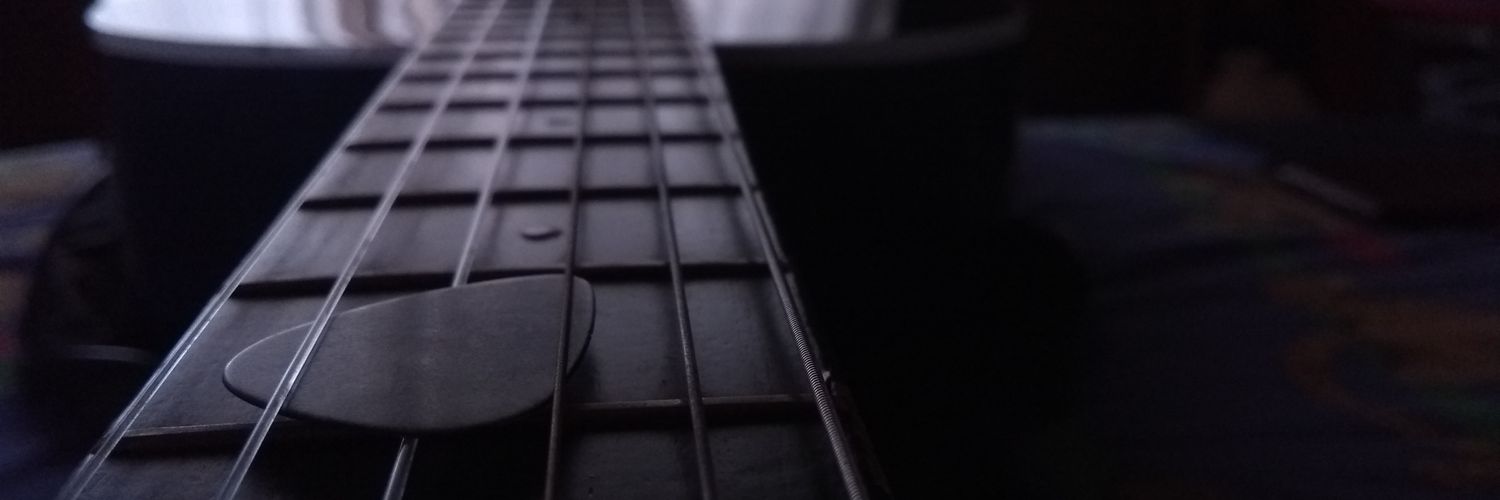 Ivan 🧐 banner