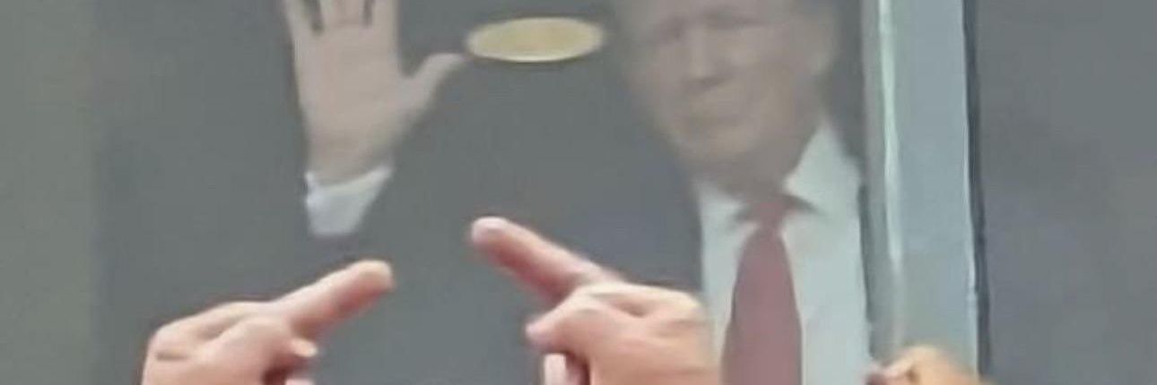 falconluvr.bsky.social 🌱🌎🌞 banner