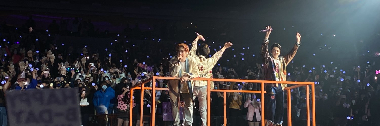 aniiwithluv's profile banner image
