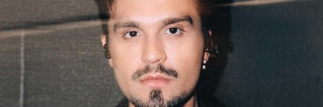 1977Luan's profile banner image