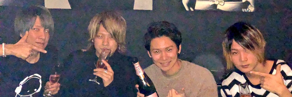 dy_n25's profile banner image