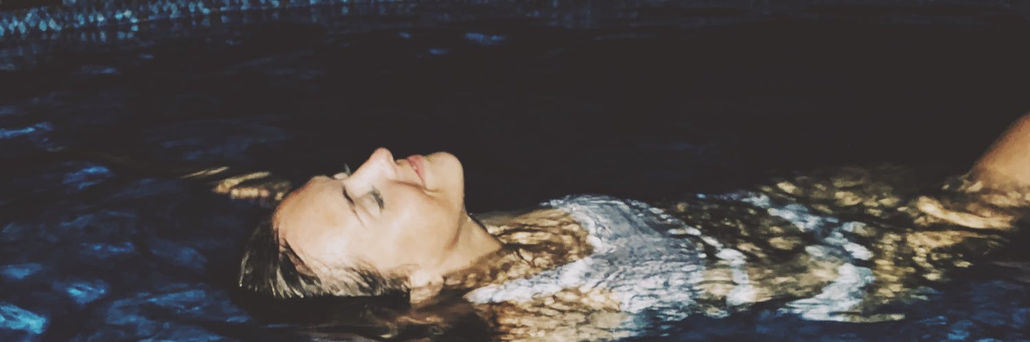sara_mann24's profile banner image