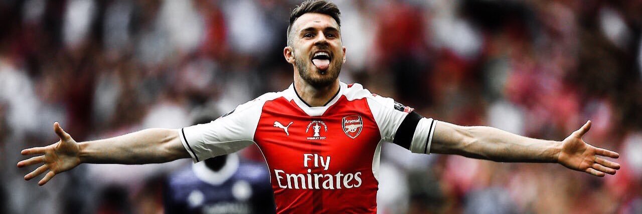 Tweeting Arsenal banner