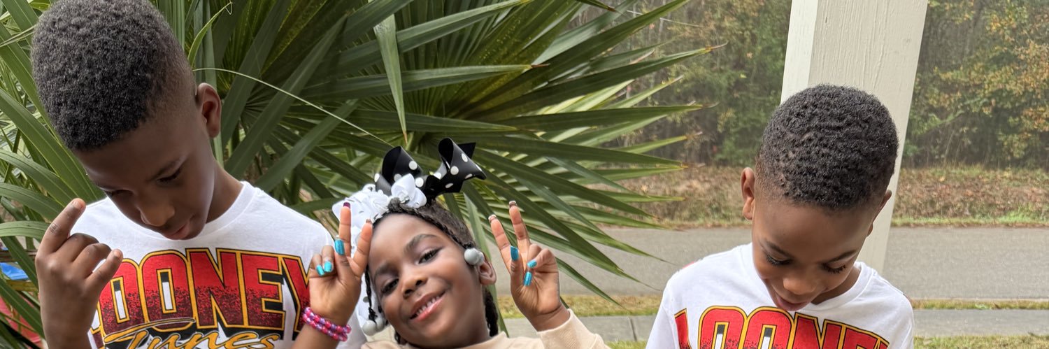 xXtrellyxX's profile banner image