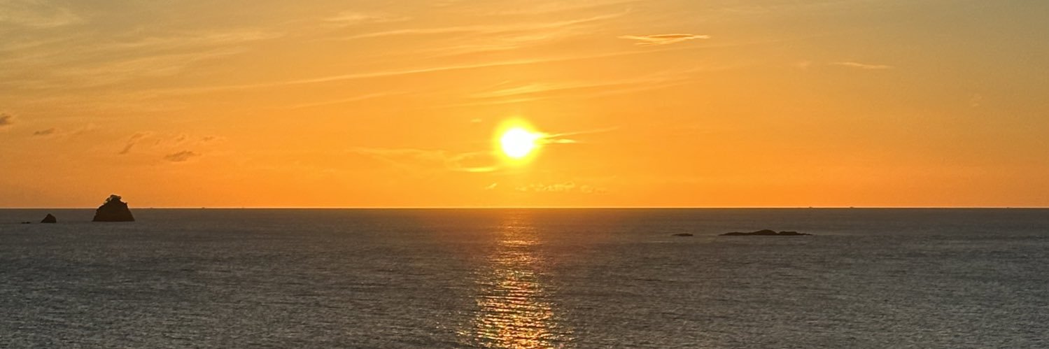 extiamo24's profile banner image
