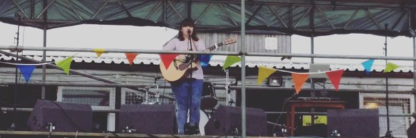 Laura_E_Farrow Profile Banner