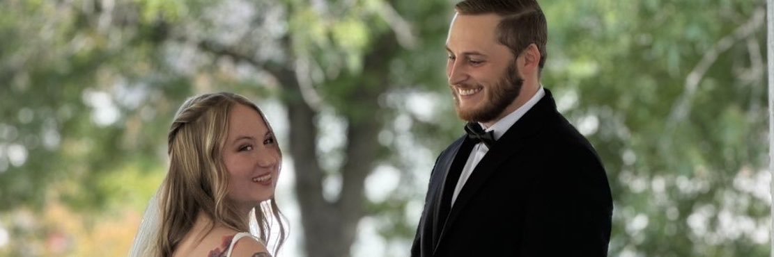 emilyyspearr's profile banner image