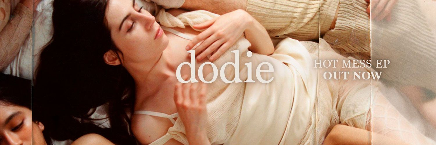 dodie is a hot mess Profile Banner
