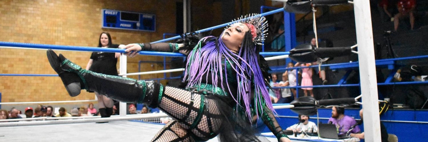 Luscious Lexxi Green banner