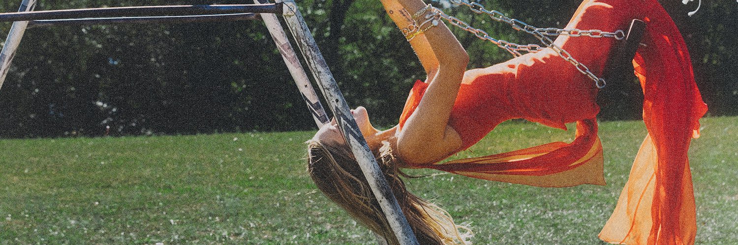 Kelsea Ballerini banner