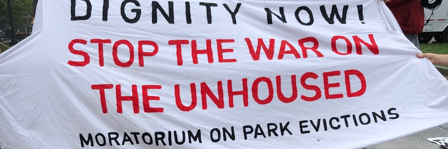 Thatchickinthechair (she/her)🇺🇦 banner