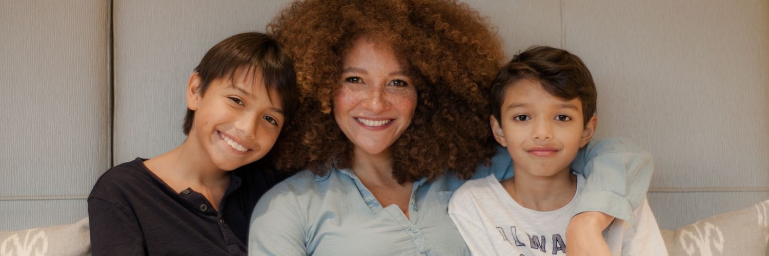 Grandes Genios banner