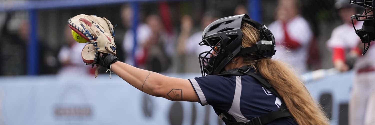 Mélissa Mayeux banner