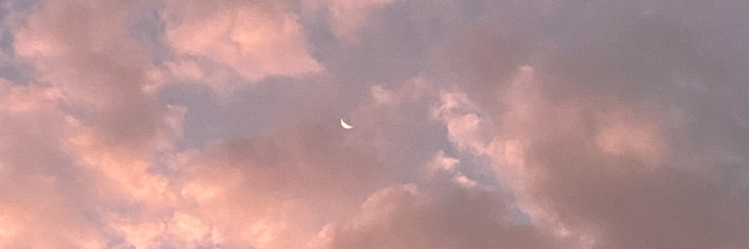 abrilzaiat's profile banner image
