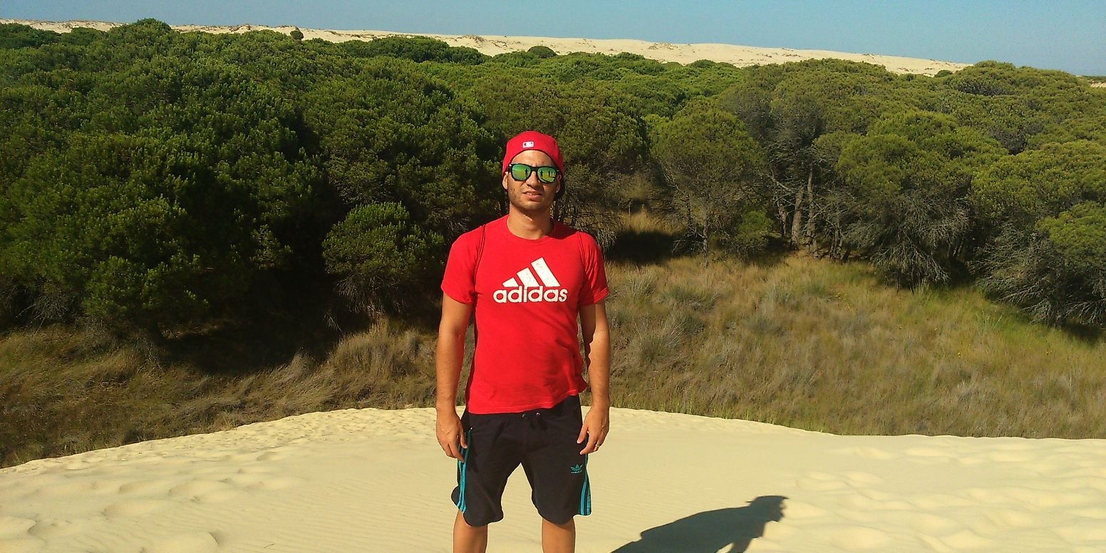 victorromo2's profile banner image