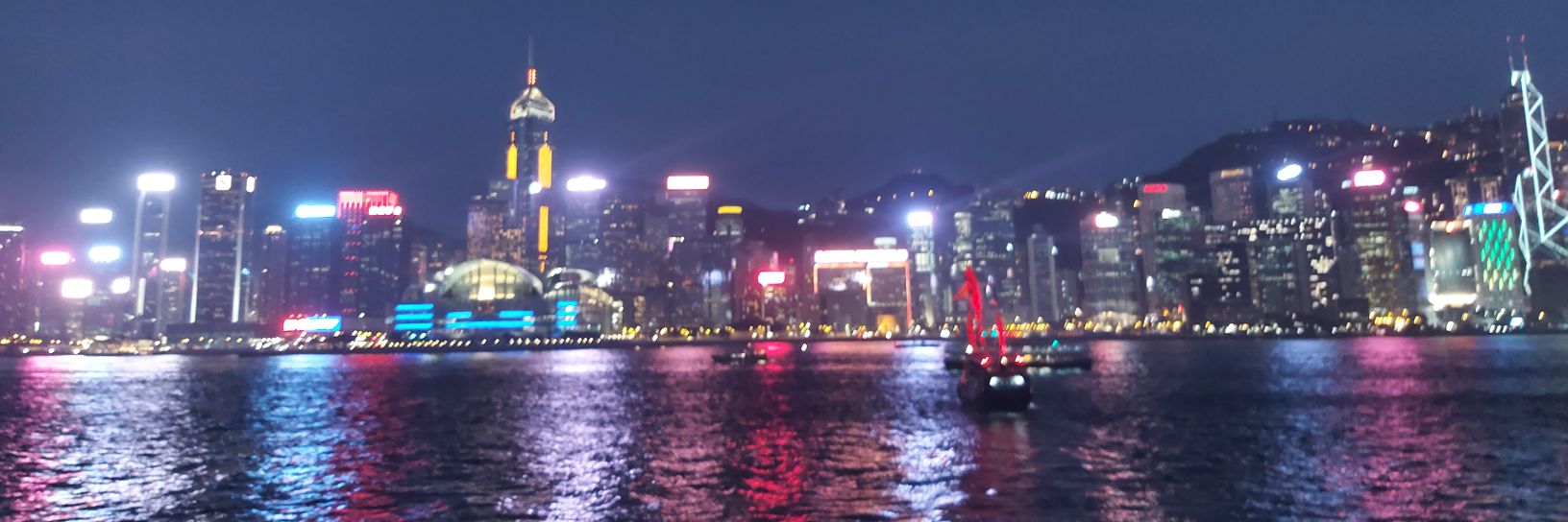 anne_misz's profile banner image