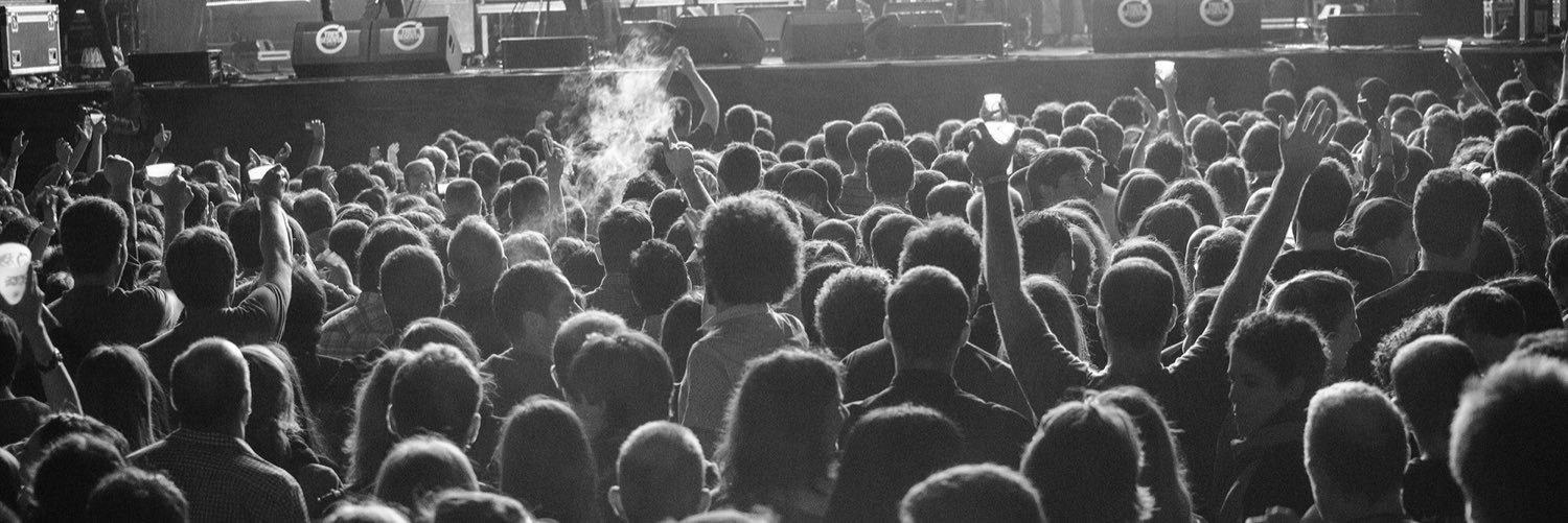 In&Out Producciones banner