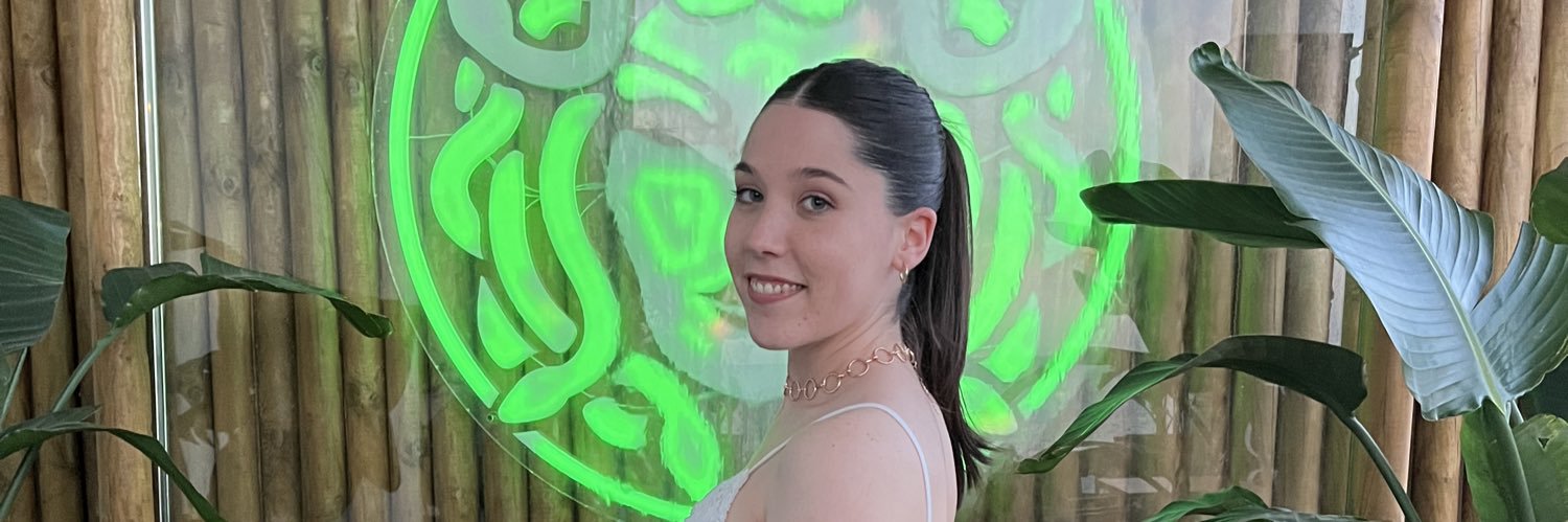 LauraChaves20's profile banner image