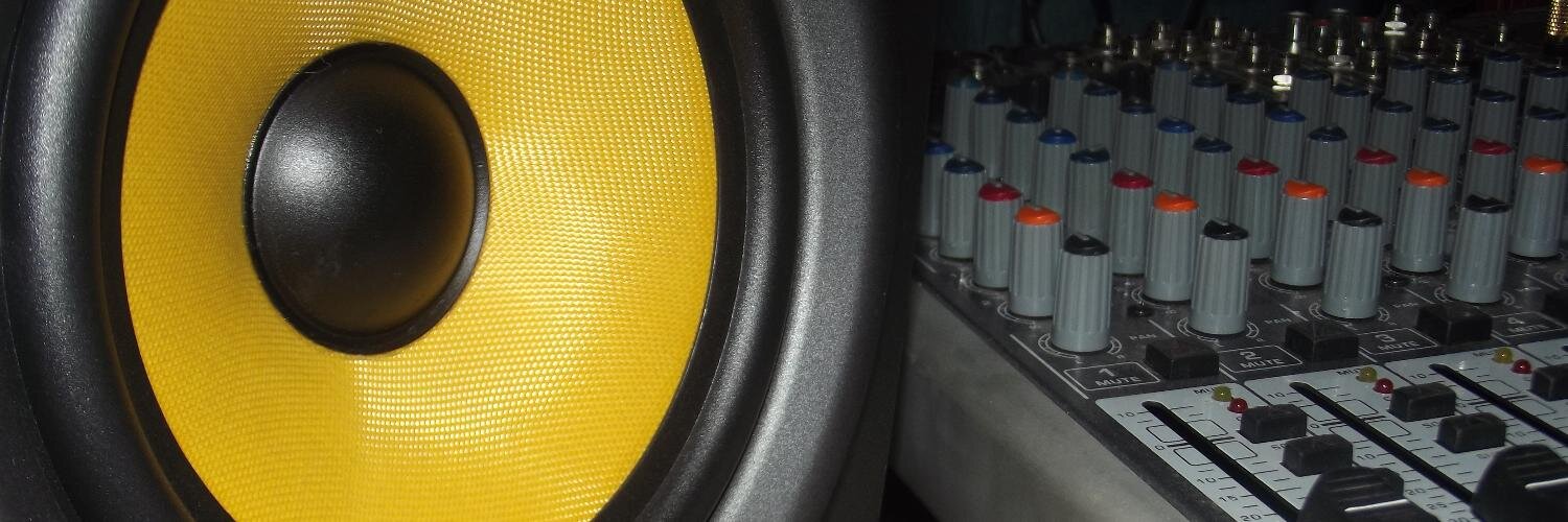 _WikiRecords_'s profile banner image
