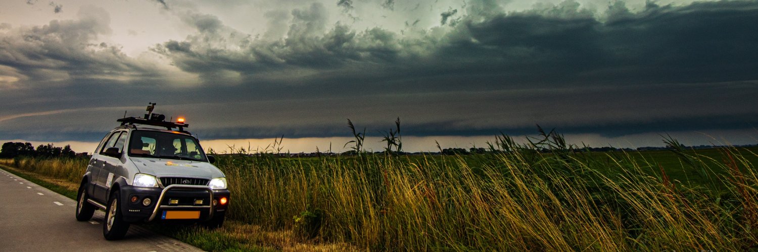 Art of Thunders Stormchasers banner