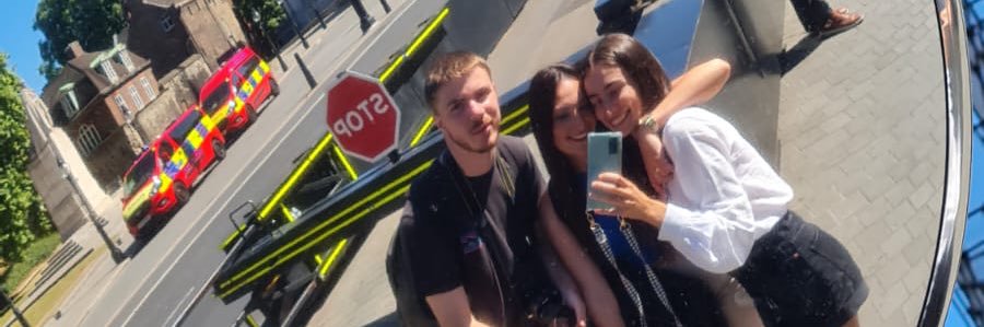 mariacomas97's profile banner image