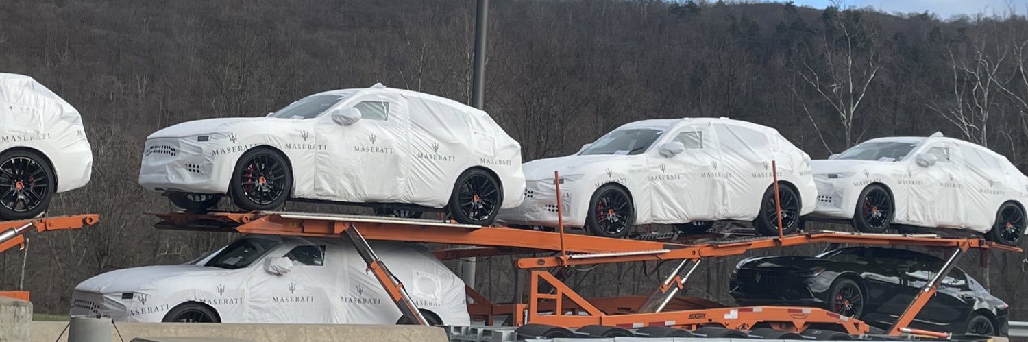 👩🏽‍🚀 banner