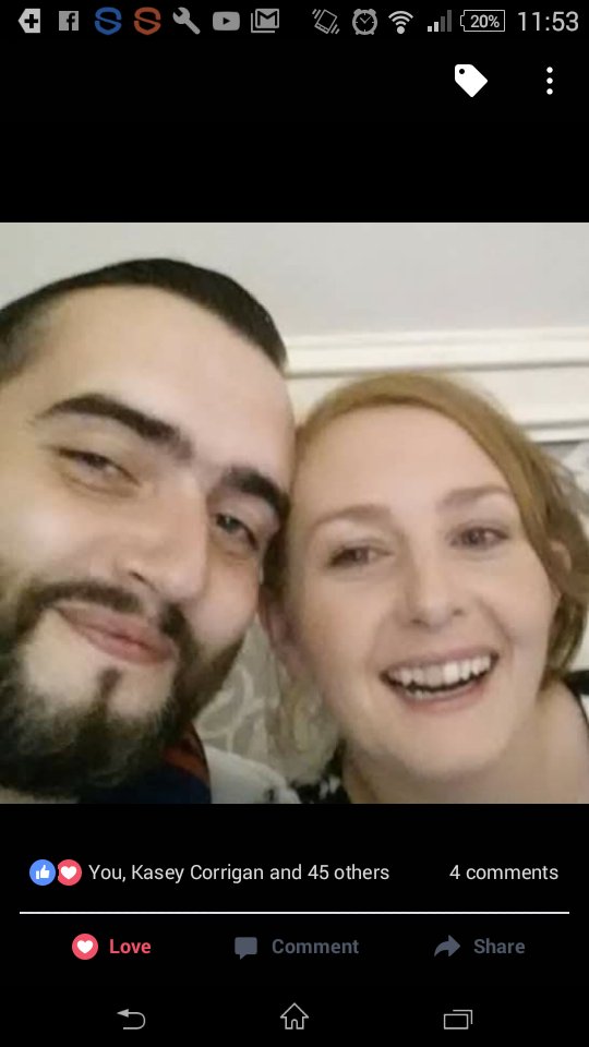 vickyryan2's profile banner image
