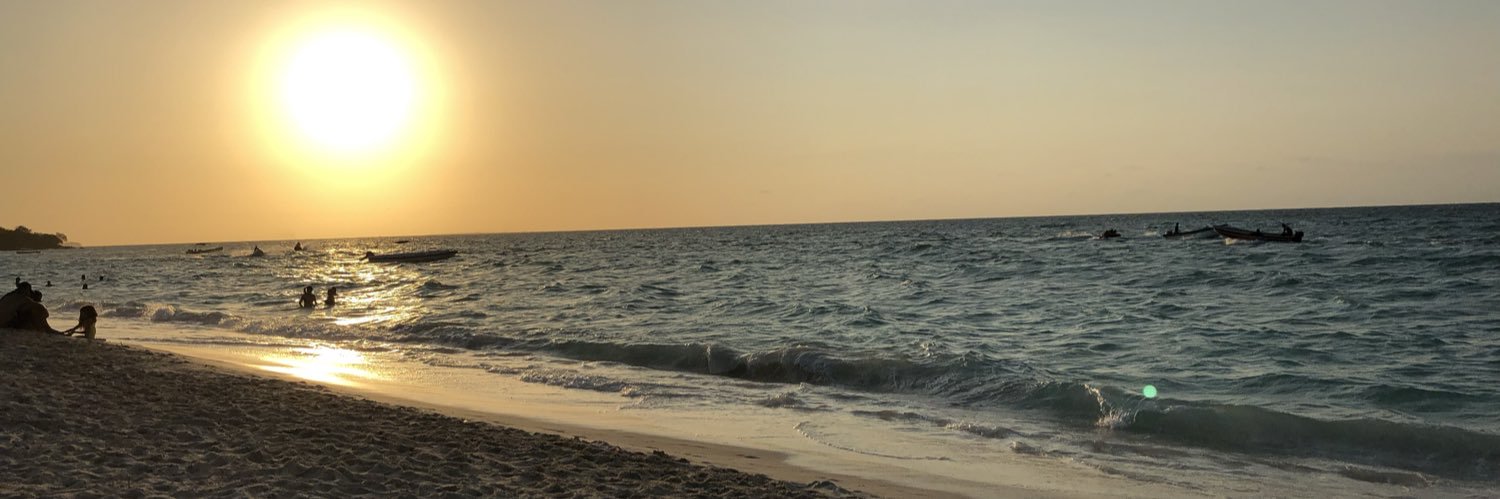 TaniaLopezRu's profile banner image