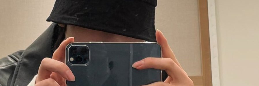 leilaversozaa's profile banner image