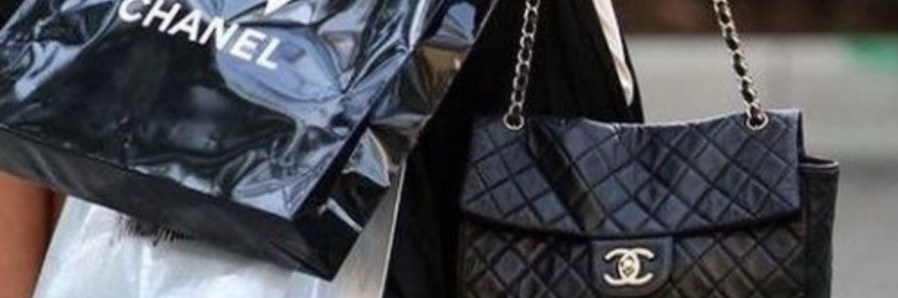 uloveashk's profile banner image