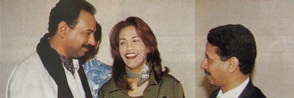 M banner