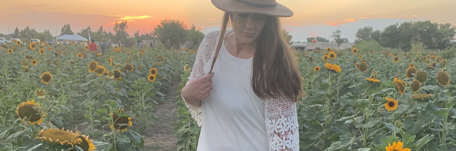 AlwaysAmberDawn's profile banner image