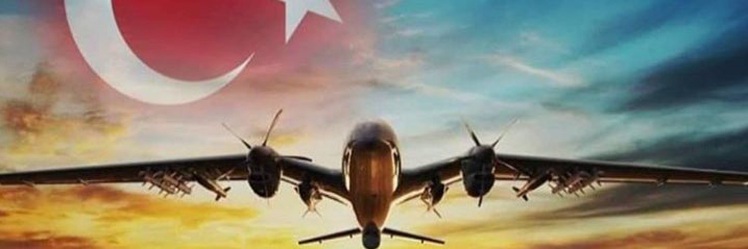 28Nejmi's profile banner image
