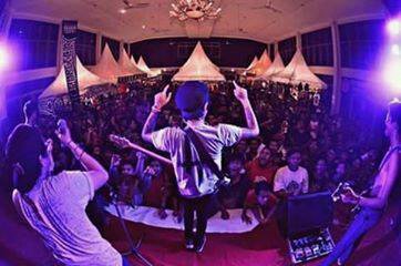 Ade armando banner