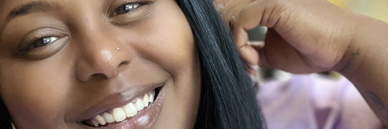smileee247's profile banner image