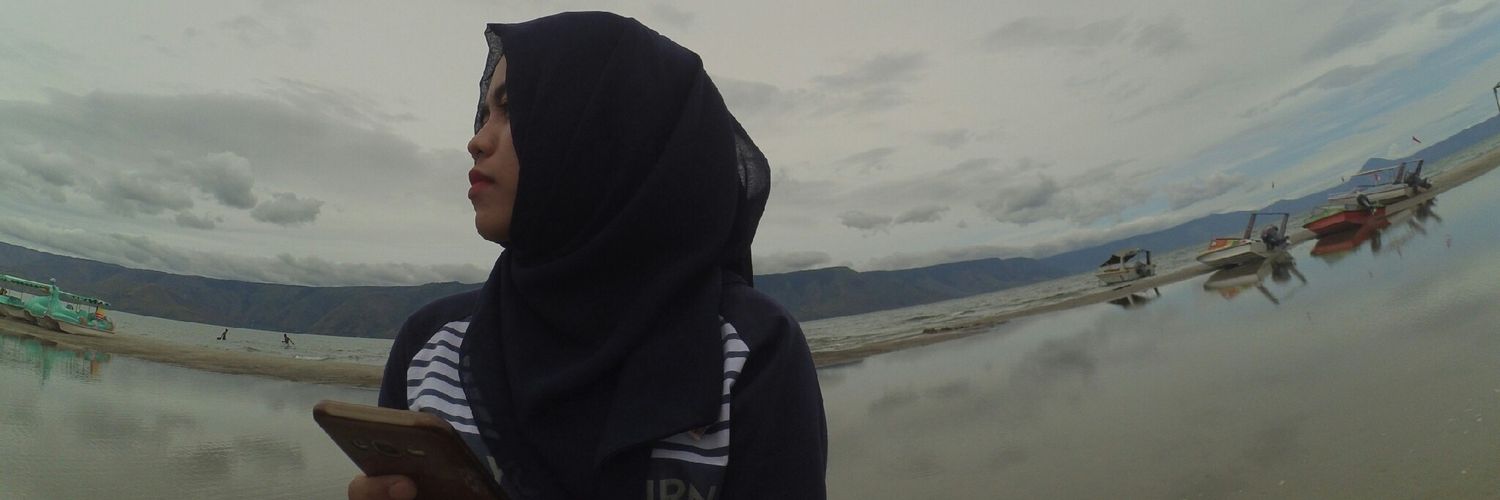 Leniii24's profile banner image