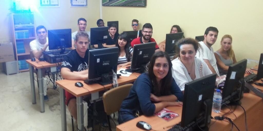 AutoescuelaRued's profile banner image