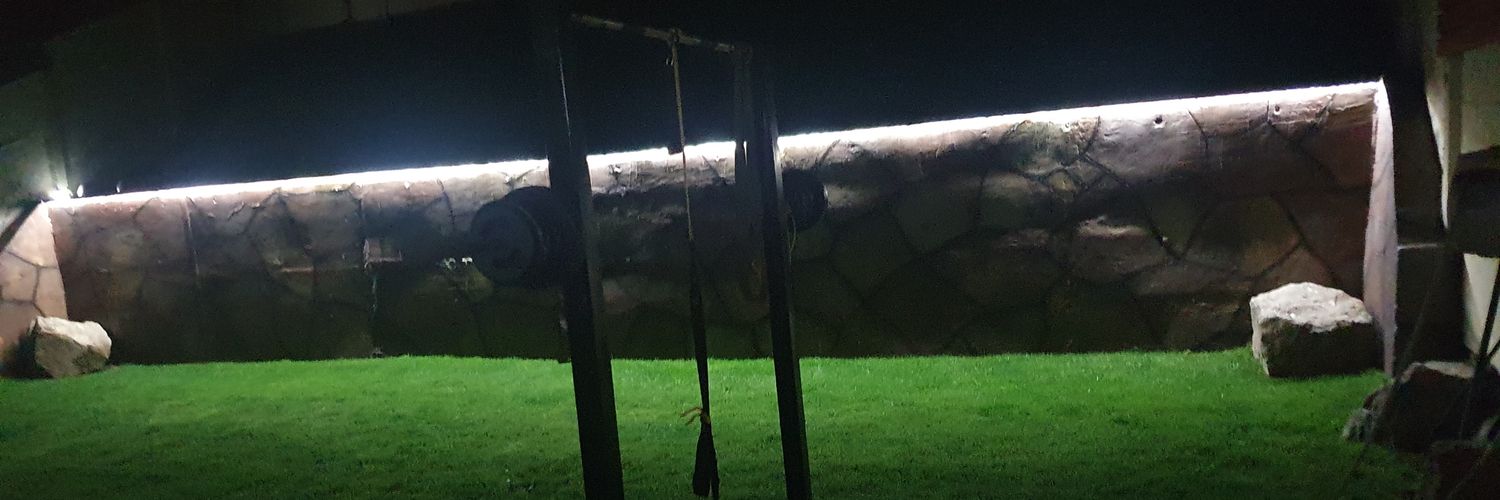 sebastuta's profile banner image