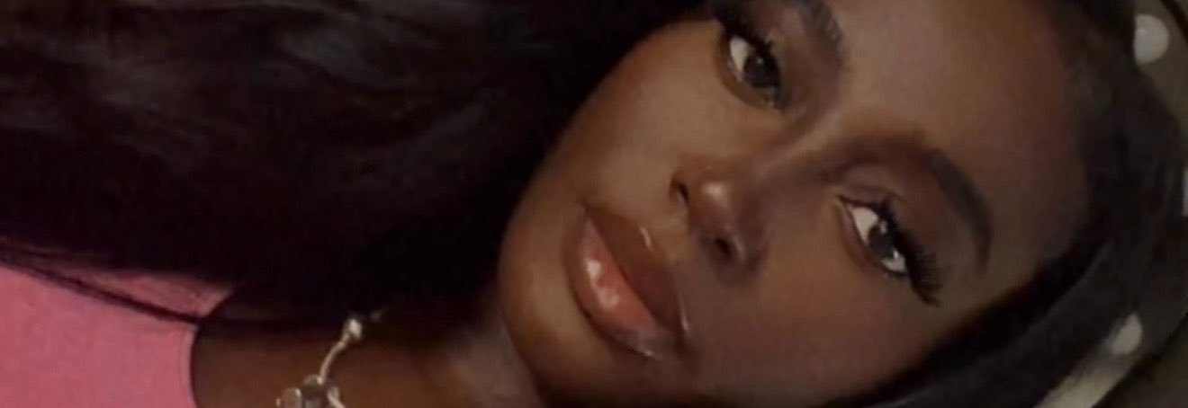 RosesNChocolate's profile banner image