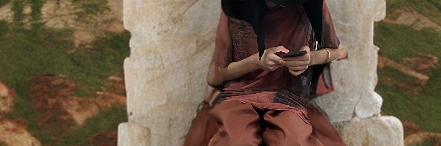 justheretolurk banner