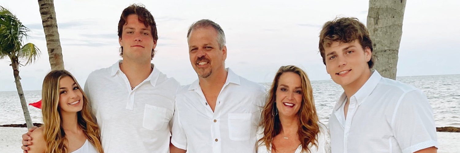 DerekLTucker's profile banner image