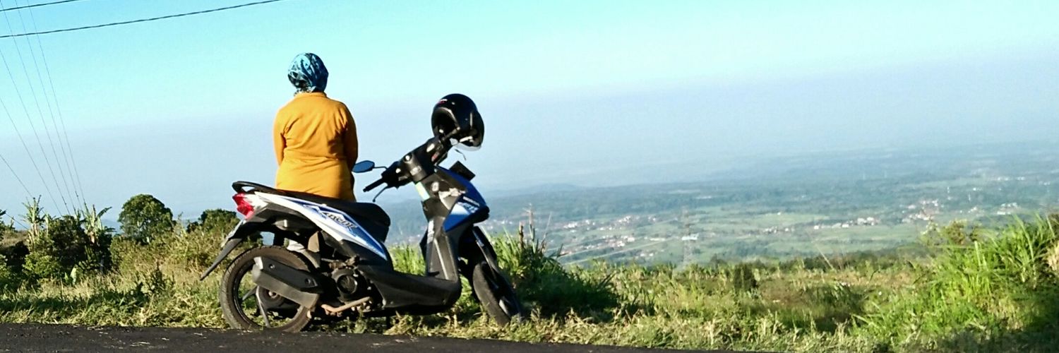 rizkanurra's profile banner image