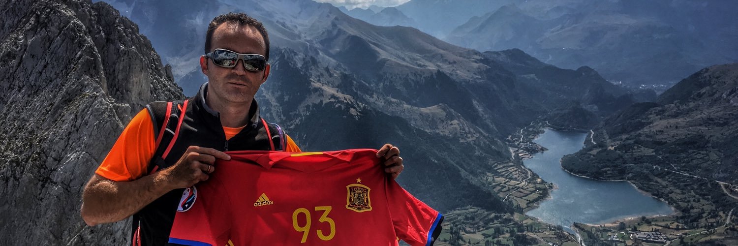 titican83's profile banner image